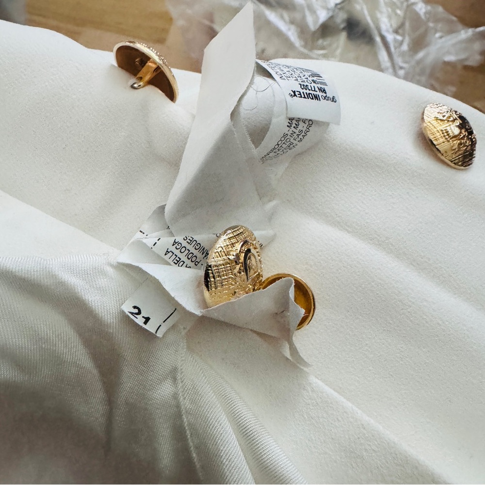Zara Ivory Blazer with Gold Accents - Picture 10 of 14